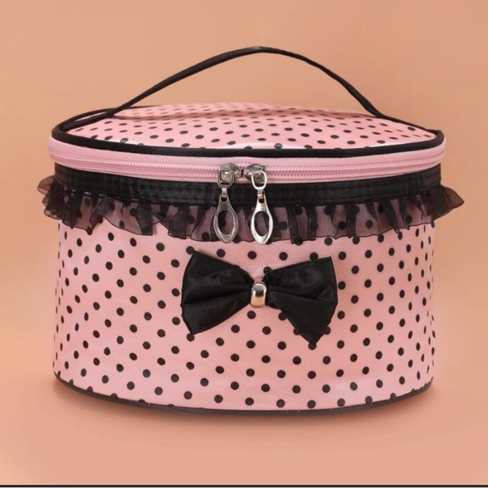 ⭐️Polka Dot Round Makeup Bag